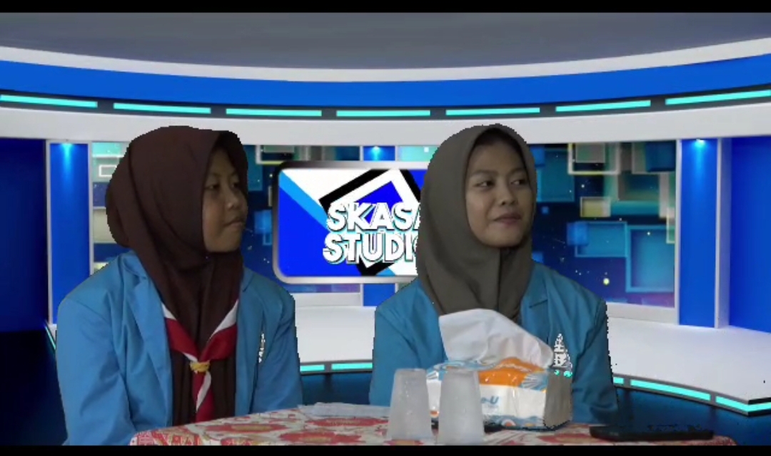 Mengasah Kreativitas di Balik Layar: Ekskul Broadcasting